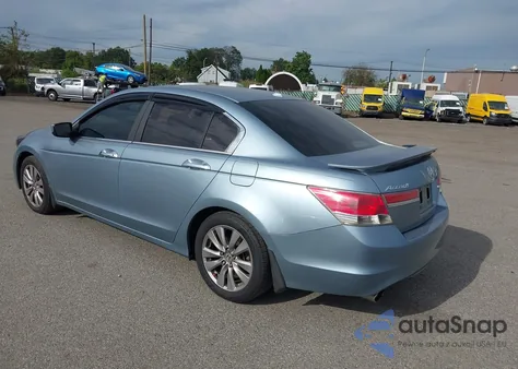2011 Honda Accord Exl from USA, damaged, VIN 1HGCP3F86BA023692